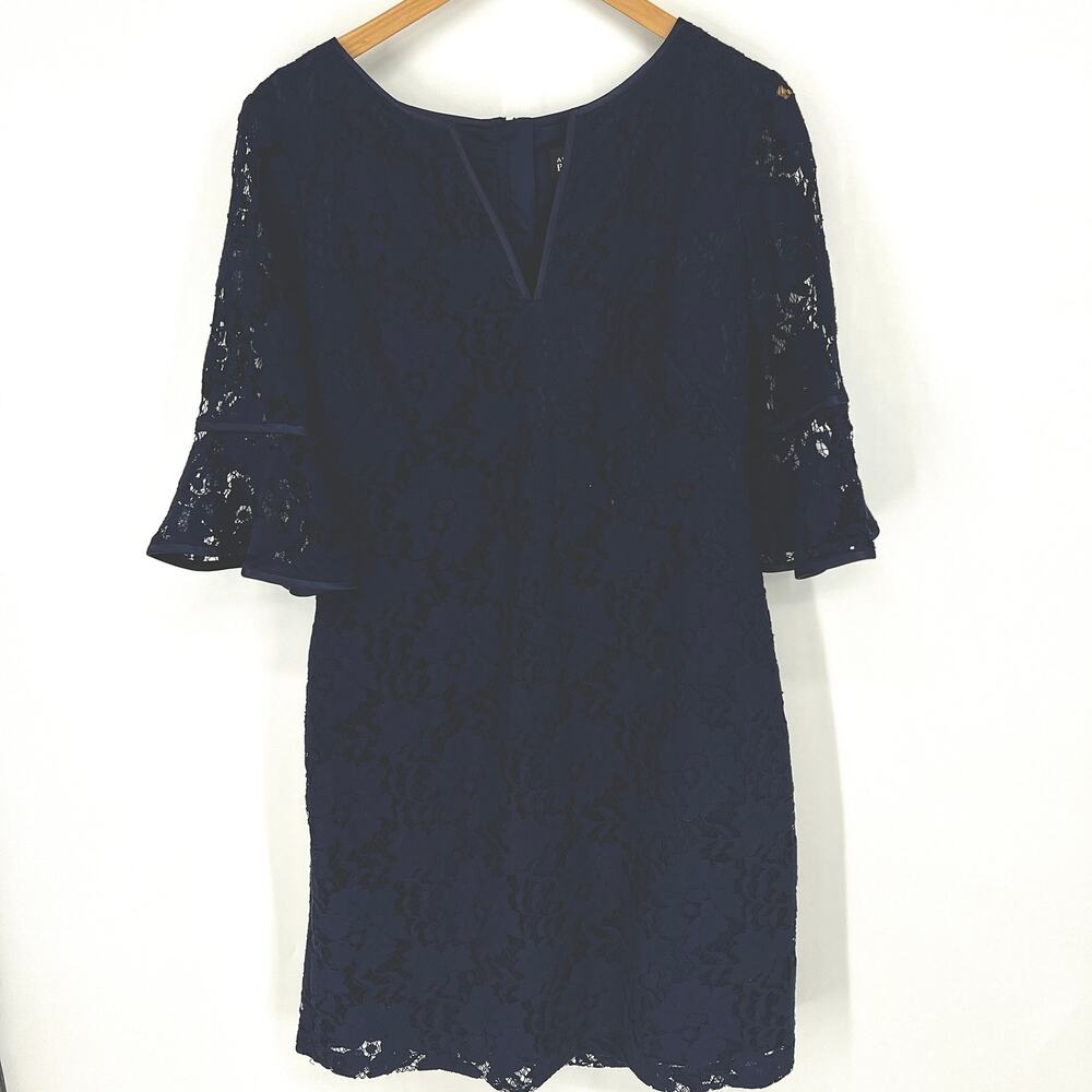 Adrianna Papell Navy Lace Bell Sleeve Sheath Dress Lined Back Zip Sz 12 Preowned